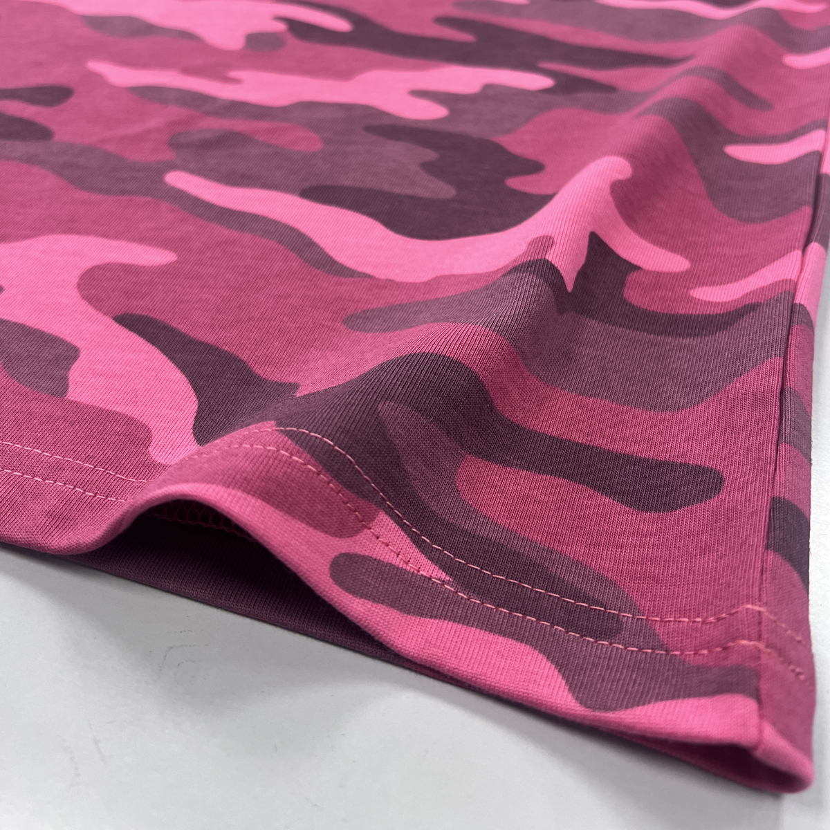 "STOP HATING" Urban Pink Camouflage Cropped Oversized Shirt Streetwear Boxy Tee
